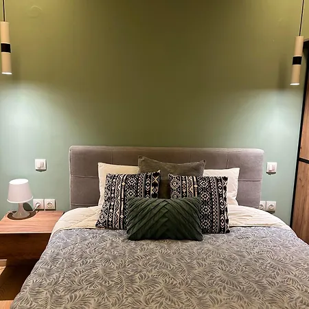 Thess Comfort House B