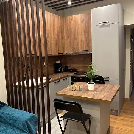 Thess Comfort House B *